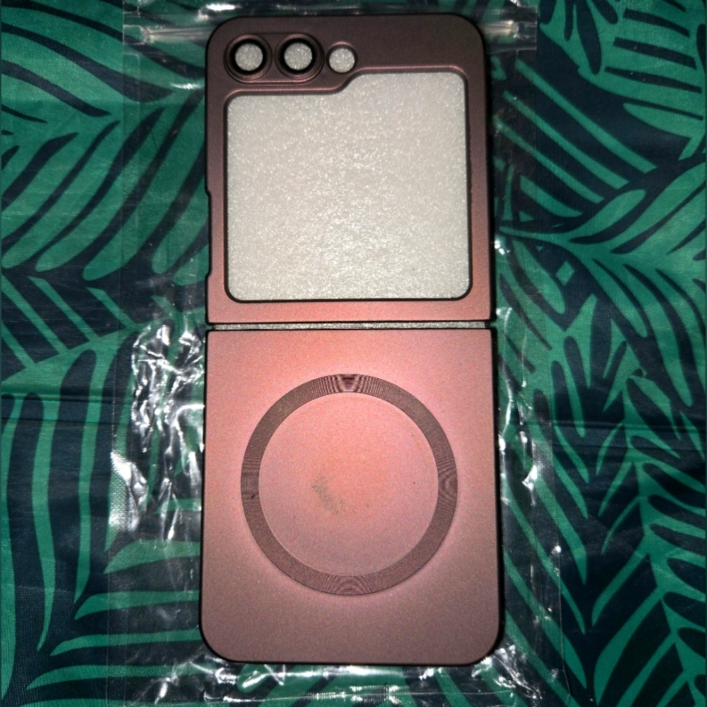 Wine hinged Magsafe Phone Case